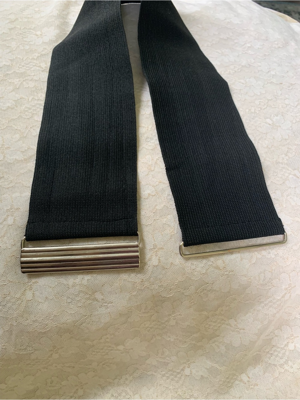 Black Elastic Stretch Waist Belt with Retro Silver Interlocking Clasp Buckle